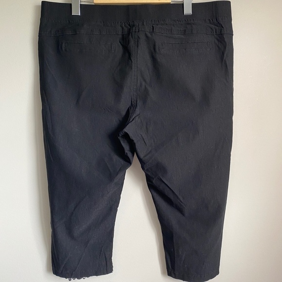 Moffi Women's Black Pull On Stretchy Capri‎ Pants with Lace Accents Size XXL - Picture 5 of 11